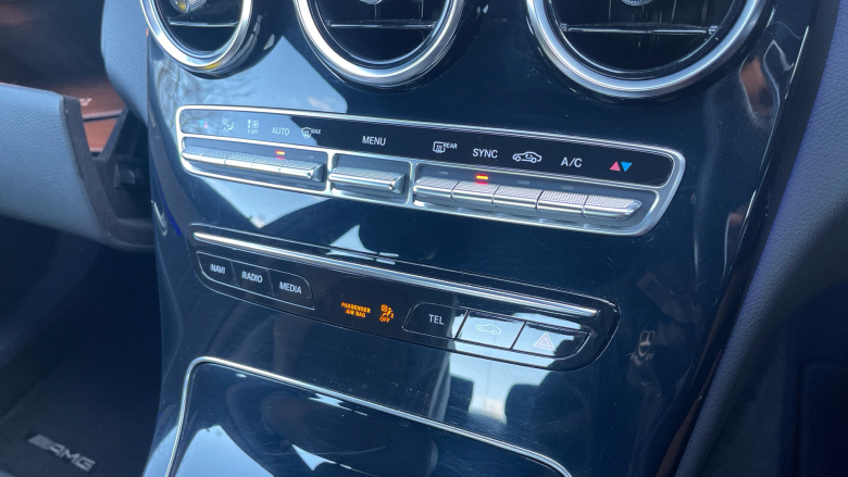 Mercedes-Benz C-Class C220d AMG Line Premium 4dr 9G-Tronic Diesel Saloon